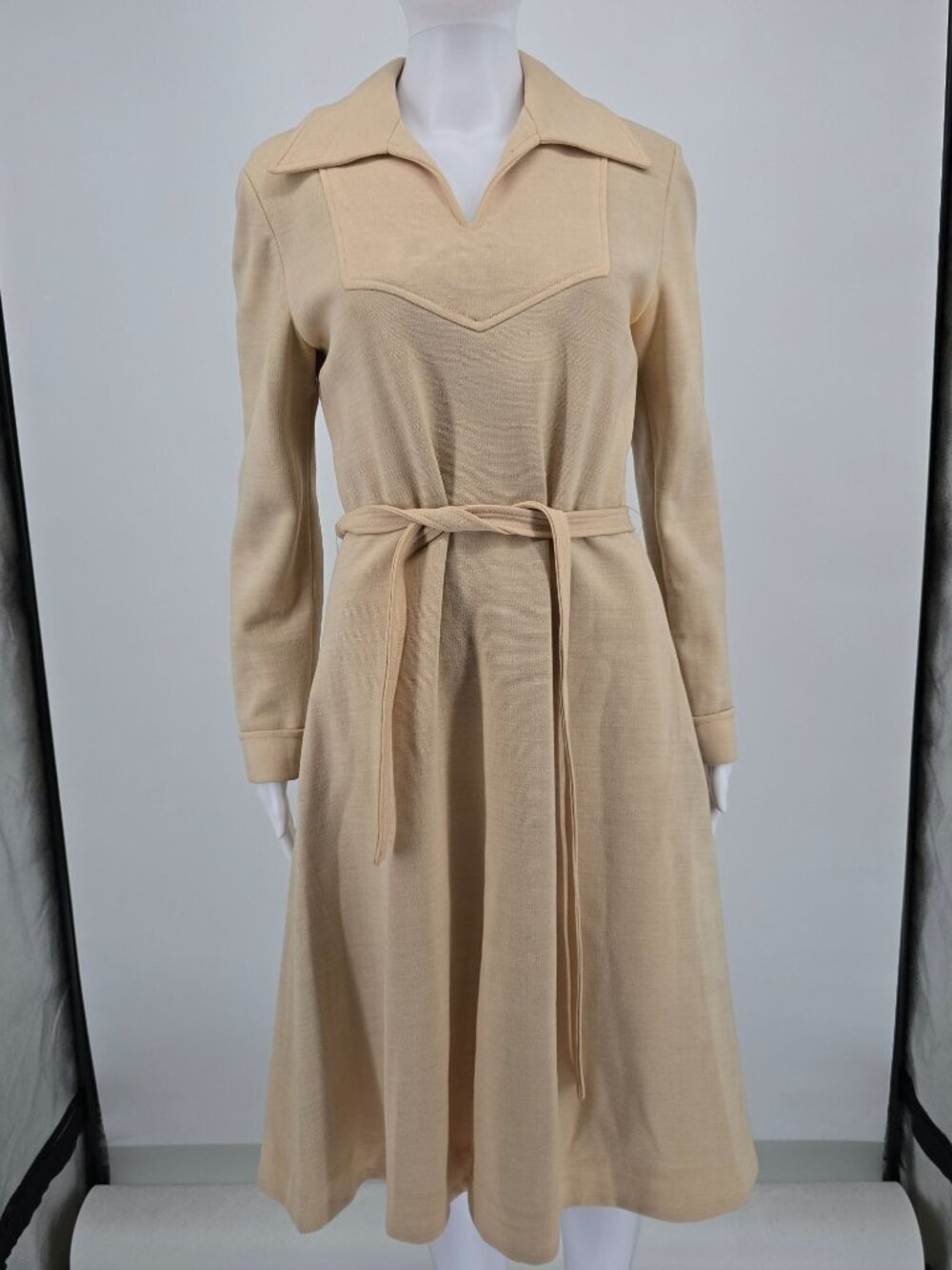 Vintage 1970s R&K Knits Beige Western Yoke Belted A-Line Midi Dress (M)